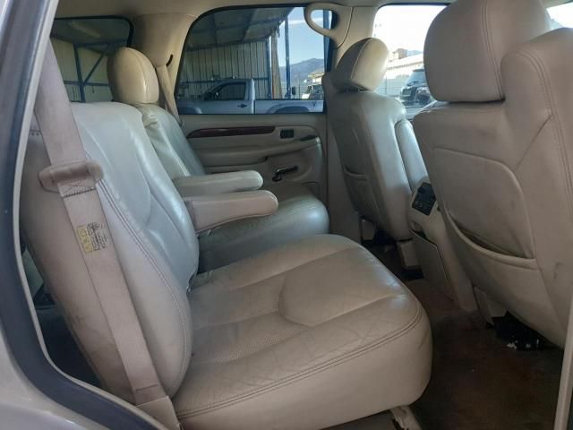 2004 Cadillac Escalade Luxury