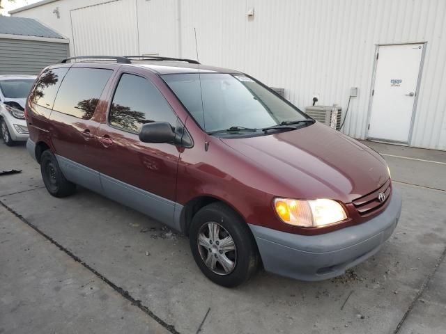 2002 Toyota Sienna CE