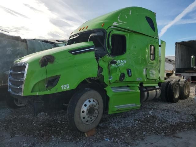 2019 Freightliner Cascadia 126