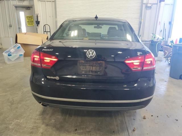 2012 Volkswagen Passat SEL