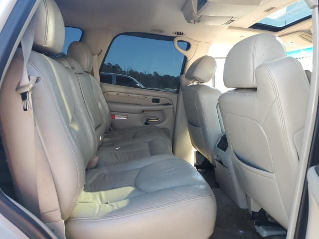 2004 Cadillac Escalade Luxury