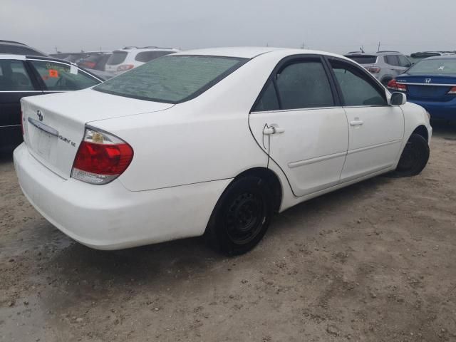 2005 Toyota Camry LE