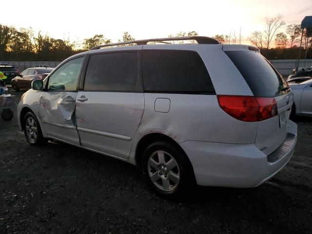 2008 Toyota Sienna XLE