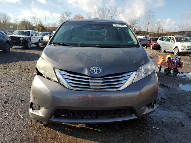 2012 Toyota Sienna XLE