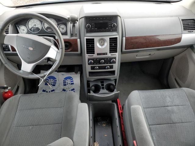 2010 Chrysler Town & Country Touring