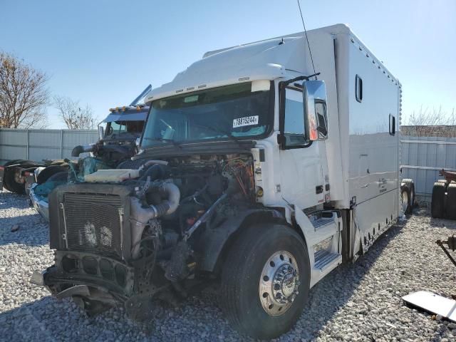 2018 Volvo VN VNL