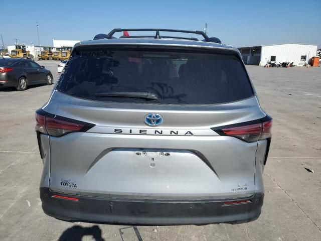 2021 Toyota Sienna XLE