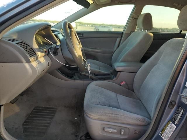 2004 Toyota Camry LE