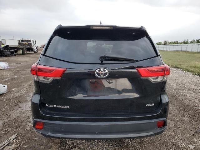 2019 Toyota Highlander SE