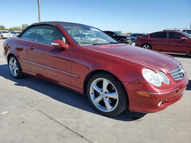 2005 Mercedes-Benz CLK 320