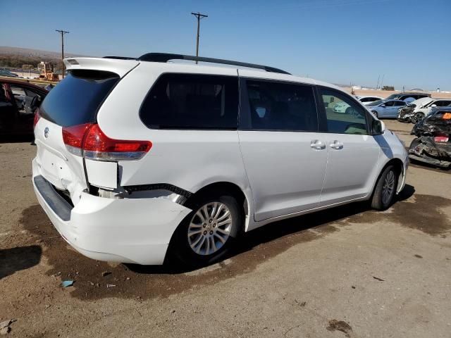 2014 Toyota Sienna XLE