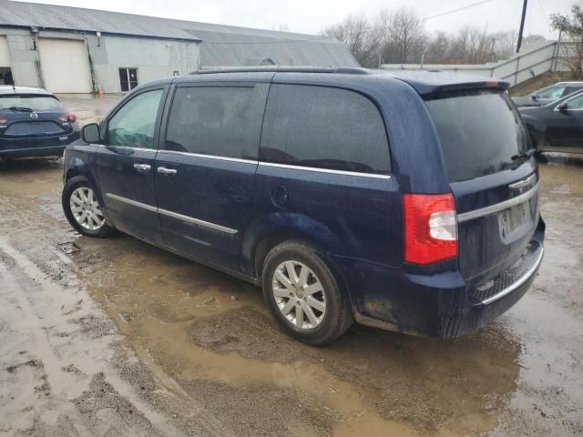 2016 Chrysler Town & Country Touring