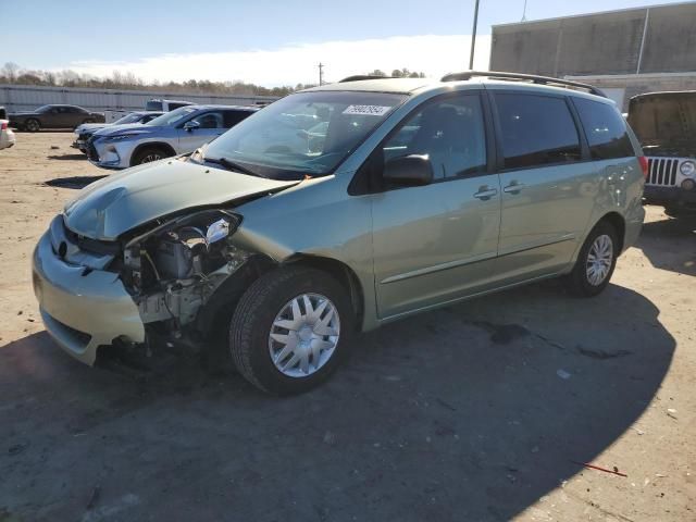 2009 Toyota Sienna CE