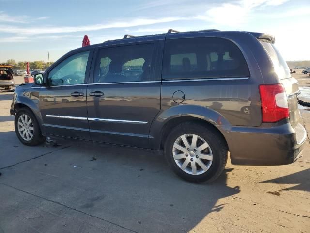 2016 Chrysler Town & Country Touring