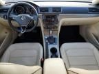 2017 Volkswagen Passat SE