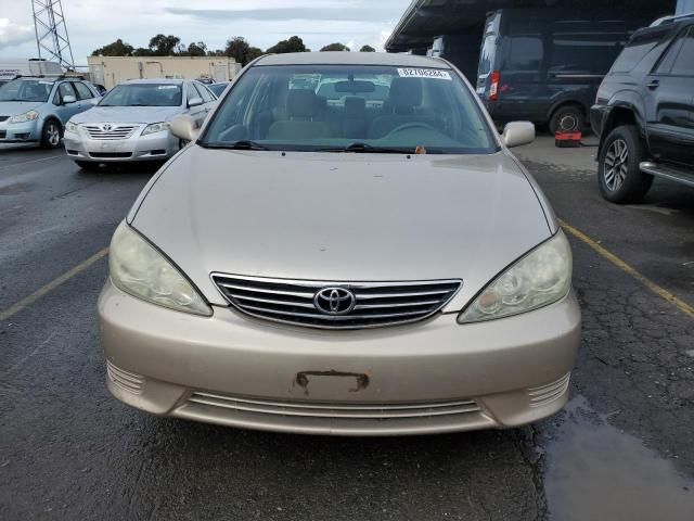 2005 Toyota Camry LE