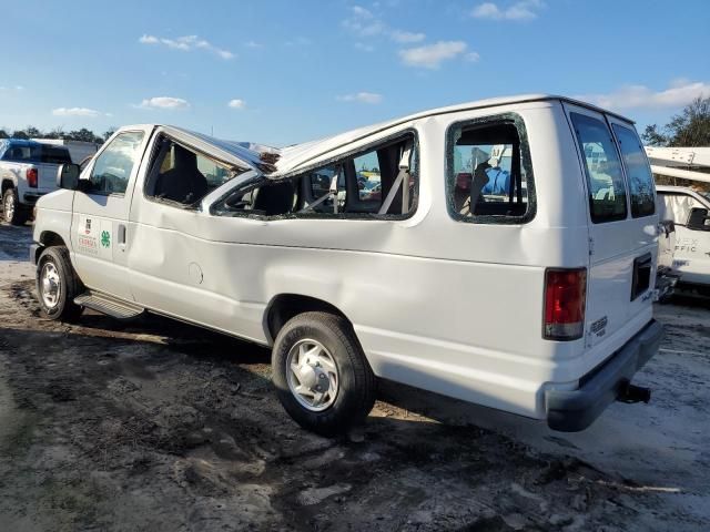 2013 Ford Econoline E350 Super Duty Wagon