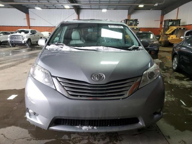 2011 Toyota Sienna XLE