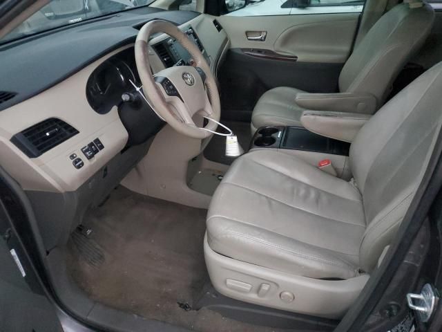 2012 Toyota Sienna XLE