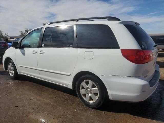 2010 Toyota Sienna CE