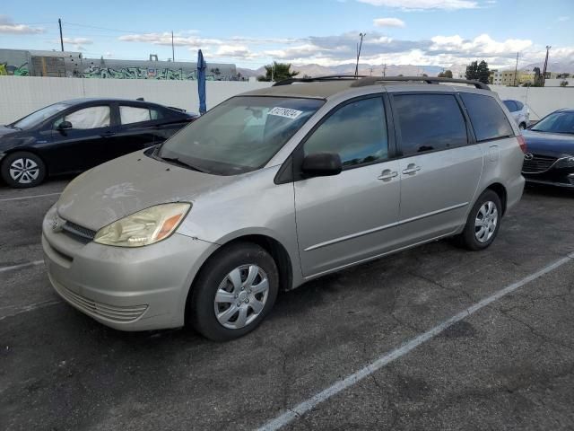 2004 Toyota Sienna CE