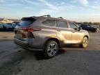 2024 Toyota Highlander Hybrid XLE