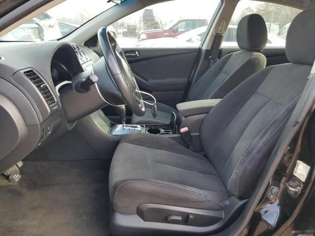 2010 Nissan Altima Base