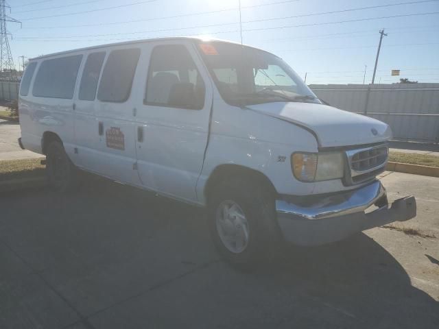 2002 Ford Econoline E350 Super Duty Wagon