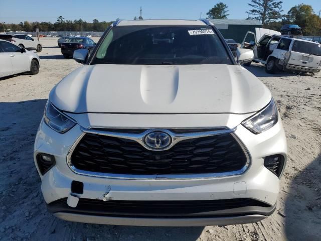 2021 Toyota Highlander Hybrid Platinum