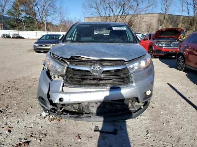 2016 Toyota Highlander LE