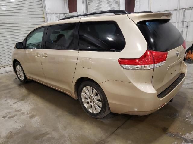 2014 Toyota Sienna LE