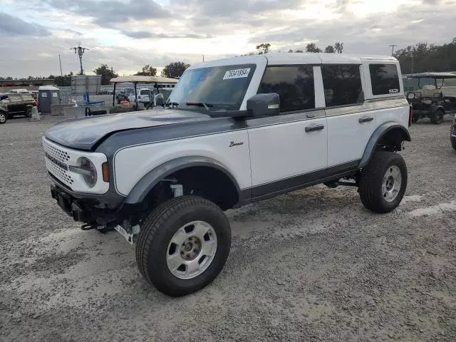 2023 Ford Bronco Base