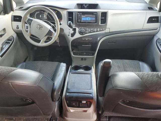 2013 Toyota Sienna Sport