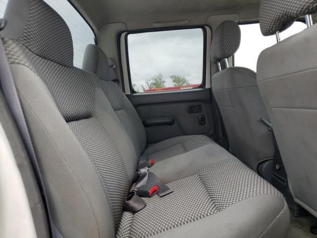 2003 Nissan Frontier Crew Cab XE