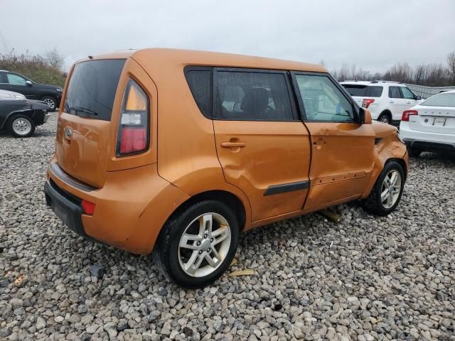 2011 KIA Soul +