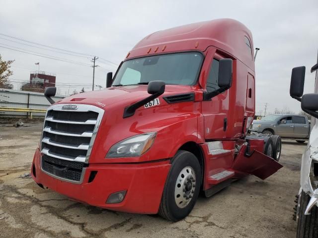 2022 Freightliner Cascadia 126