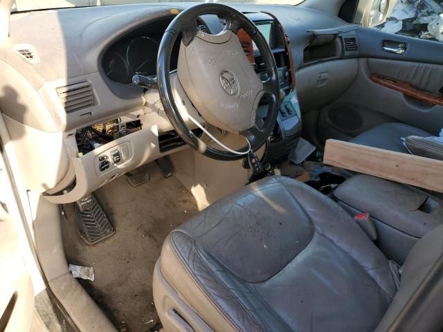 2010 Toyota Sienna XLE