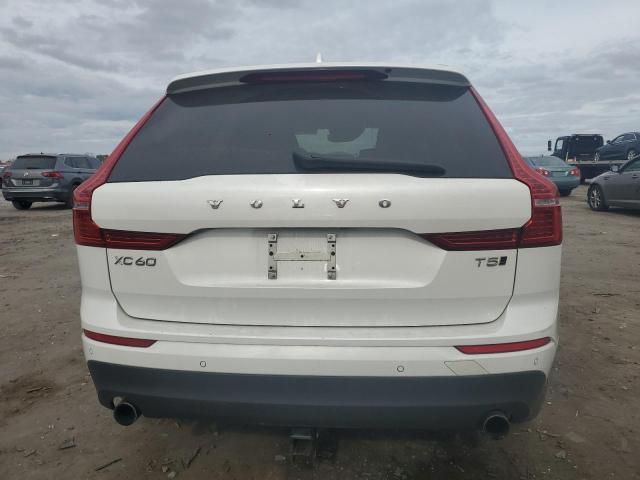 2018 Volvo XC60 T5 Momentum