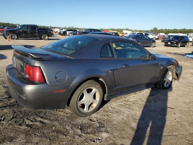 2004 Ford Mustang