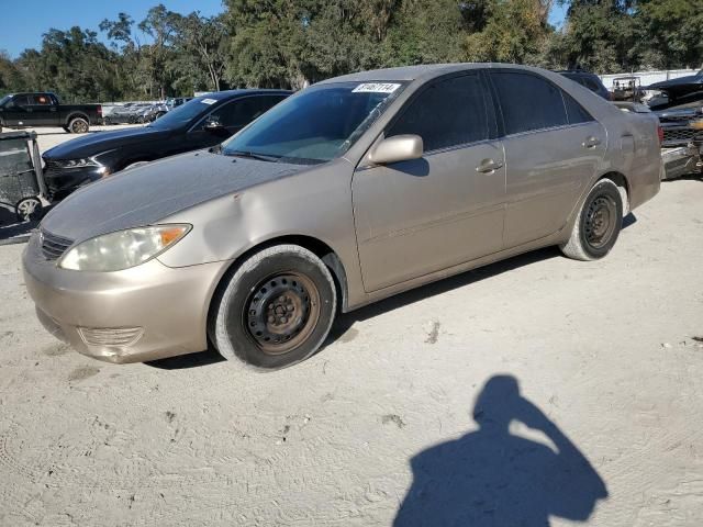 2005 Toyota Camry LE