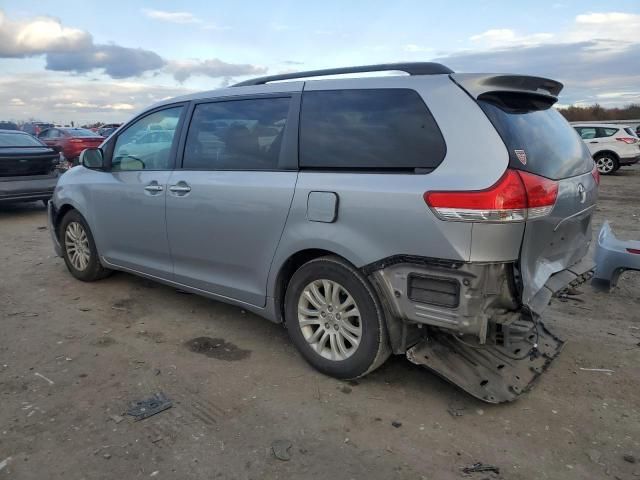 2013 Toyota Sienna XLE