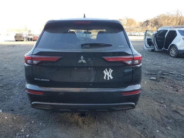 2022 Mitsubishi Outlander ES