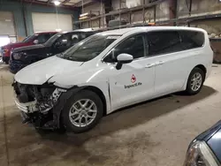 Chrysler Vehiculos salvage en venta: 2022 Chrysler Voyager LX