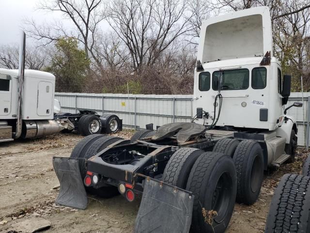 2017 Peterbilt 579