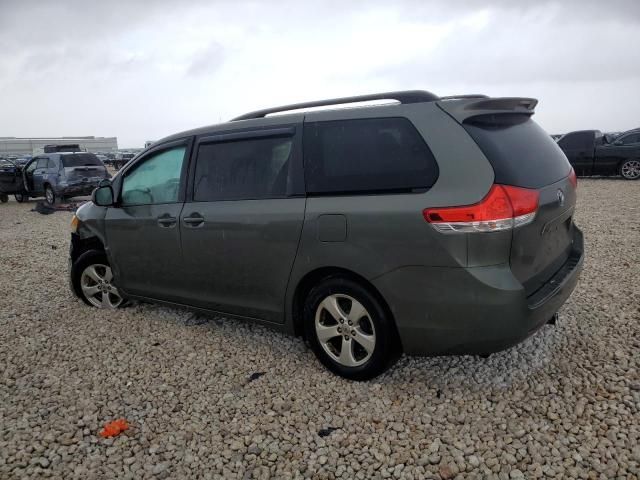 2011 Toyota Sienna LE