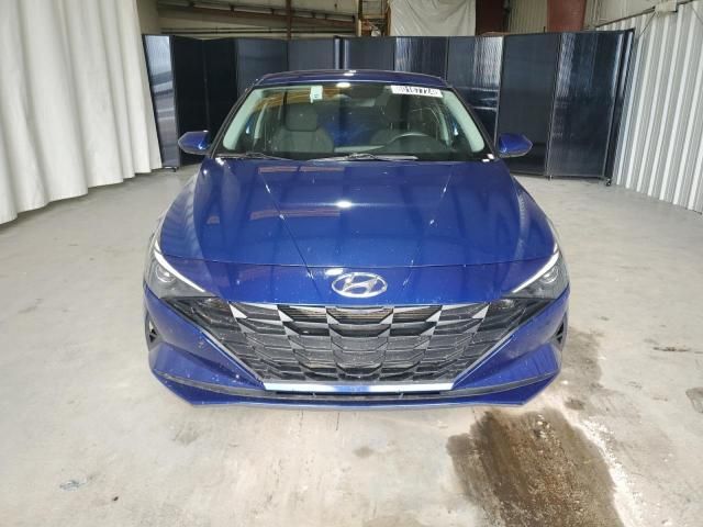 2021 Hyundai Elantra SE