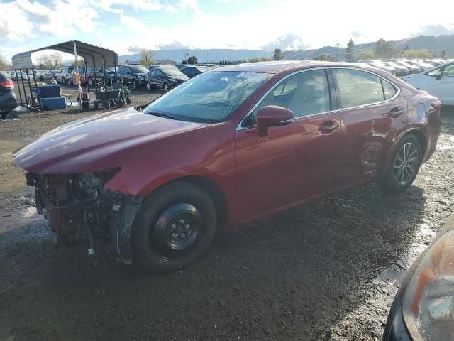 2016 Lexus ES 300H