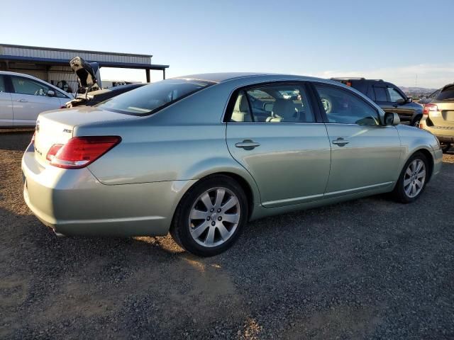 2005 Toyota Avalon XL