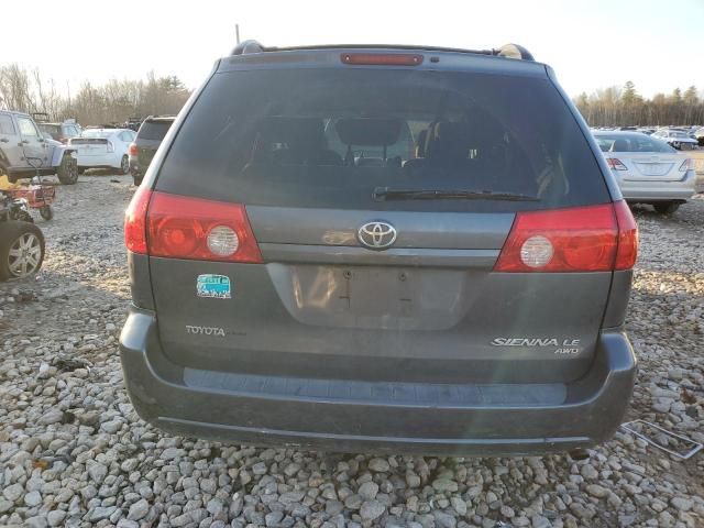 2007 Toyota Sienna LE