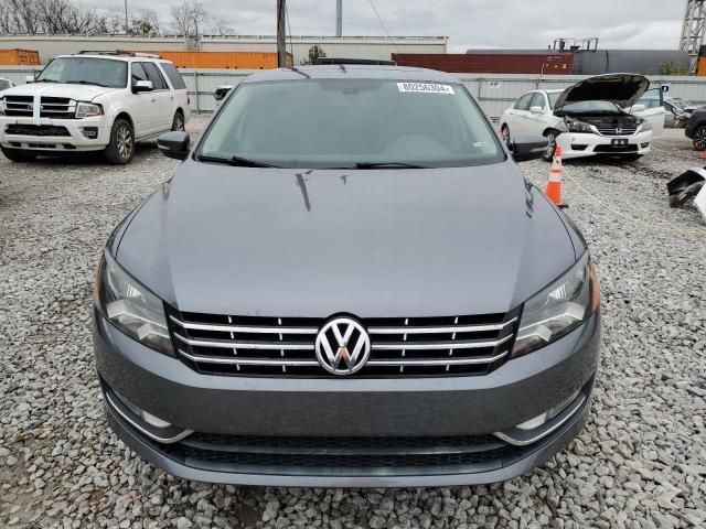 2013 Volkswagen Passat SEL